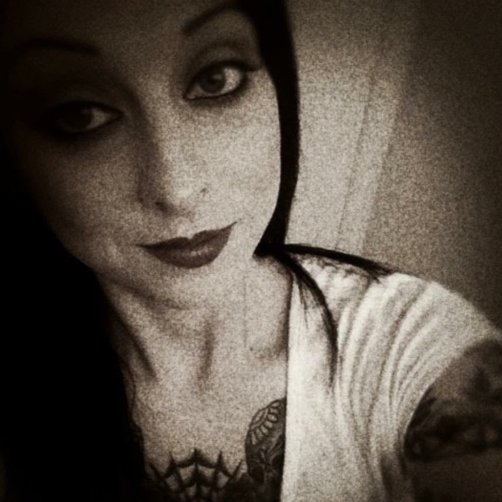 Meet your Posher, Jenn